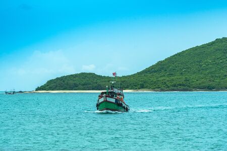 Passenger boat transportation to Samae San Island in Chonburi Thailandの写真素材
