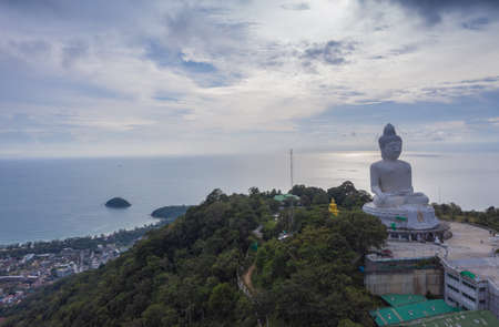 aerial view Phuket big Buddha in blue sky.
Phuket Big Buddha is one of the island most important and revered landmarks on the island.
image for travel and culture concept.の写真素材