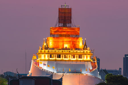 The ship in the Chao Phraya River at sunset.の写真素材