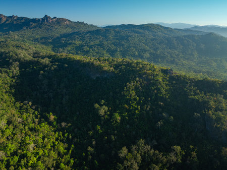 Aerial View Numerous waterfalls flow from wide, steep cliffs. 
Thi Lor Su waterfall Nestled amidst the untouched beauty of Tak Province.
Thi Lo Su Waterfall The Largest Waterfall in Thailand.の写真素材