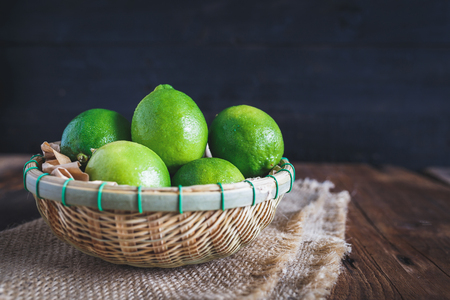 Green lemonsの写真素材