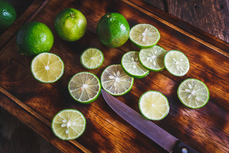 Green lemonsの写真素材
