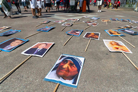 Salvador, Bahia, Brazil - September 07, 2021: Protesters protest against the government of President Jair Bolsonaro in the city of Salvador.のeditorial素材