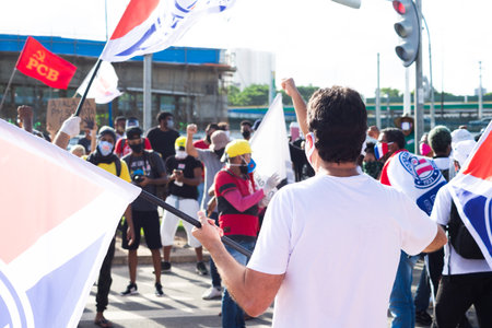 Salvador, Bahia, Brazil - June 07, 2020: Protesters protest against the death of George Floyd with posters and banners during the Covid-19 quarantine in the city of Salvador, Bahia.のeditorial素材