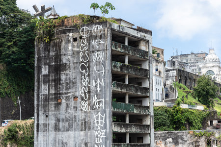 Salvador, Bahia, Brazil - August 13, 2025: Aerial view of juxtaposed old and decaying buildings in the ComÃ©rcio neighborhood of Salvador, Bahia.のeditorial素材