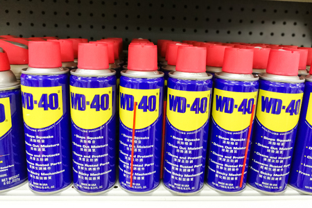 April 4, KUALA LUMPUR, MALAYSIA - WD-40 is the trademark name of the penetrating oil and water-displacing spray is now available in Malaysia hardware storesのeditorial素材