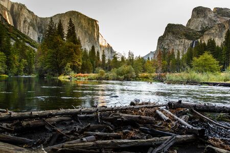 HDR Yosemite national park tunnel viewのeditorial素材