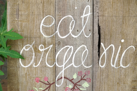 close up of word eat organic sign for backgroundの写真素材