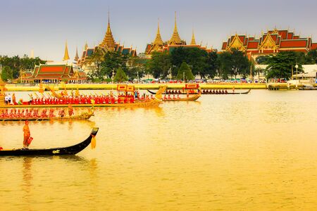 BANGKOK,THAILAND - NOVEMBER 2   was set for the dress rehearsal of the Royal Barge Procession for the Royal Kathin Ceremony at Chaopraya river on November 2,2012 in Bangkok,Thailandのeditorial素材