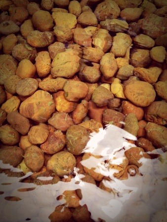 stone under water with reflection of lightの素材