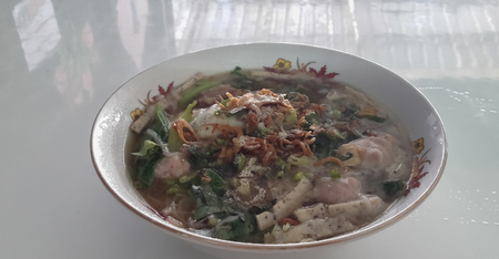 Vietnamese Rice Noodle Soup with pork spare ribs