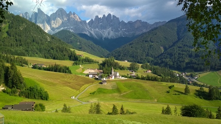 Majestic landscape of Antorno lake with famous Dolomites mountain peak of Tre Cime di Lavaredo in background in Eastern Dolomites, Italy Europe. Stunning nature scenery and scenic travel destinationの写真素材