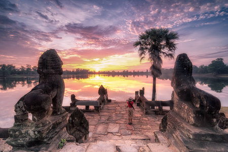 Dawn at Srah Srang lakeのeditorial素材