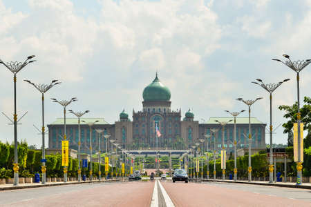 Persiaran Perdana Avenue in Putrajaya, Malaysia. Putrajaya is a symbol of the administration of a democracy that is practiced in Malaysia.のeditorial素材