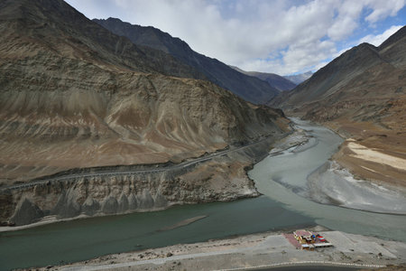 Zanskar and Indus river, Leh, Indiaの写真素材
