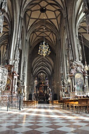 VIENNA, AUSTRIA - SEPTEMBER 3, 2011 : Interior of St. Stephen's Cathedral in Vienna, Austriaのeditorial素材