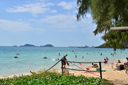 people relaxing on the beach.Tourists come and play the sea. Beautiful sand beach in thailandのeditorial素材