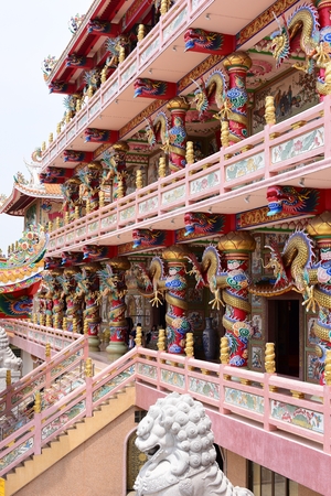 Chinese art shrine in Thailand. It is the worship of people in Chonburi, Thailand. Chinese sculpture Made of stone decorated inside the shrine area. Chinese dragon statue Chinese decoration Accordingの写真素材