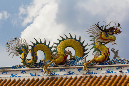 dragon on the roof in templeの写真素材