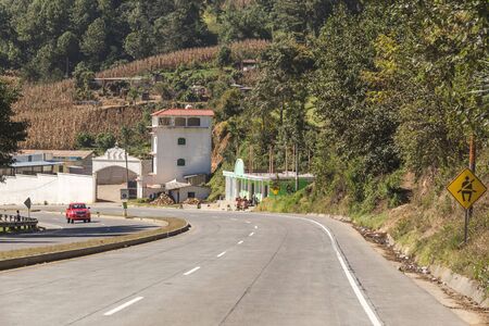 Curving highway in remote Guatemala, Central America.のeditorial素材