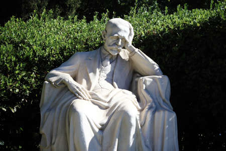 Statue of the Greek poet Kostis Palamas in Athens, Greece, October 9 2020.のeditorial素材