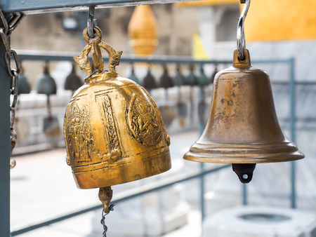 Golden Bells In wat traimitr Thailandの写真素材
