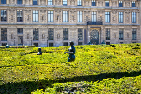 Expansive, 17th-century formal garden dotted with statues, including 18 bronzes by Maillol at Jardin Des Tuileries in Parisのeditorial素材
