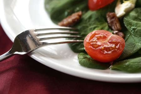 Salad with Tomato, Goat Cheese and Candied Walnuts