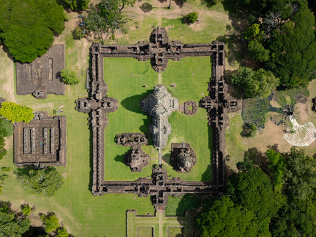Drone shot the aerial view of Phimai Historical Park. the ancient stone temple structures from the Khmer empire. Nakhon Ratchasima, Thailandの写真素材