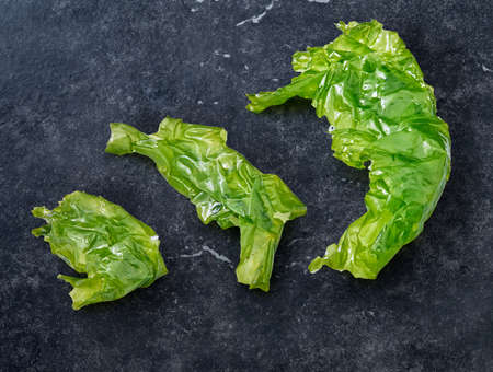 fresh and healthy seaweed food isolated on background.の写真素材