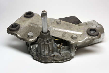 rear windshield wiper gear motor assembly, metal jagged shaft, elastic mounting gaskets