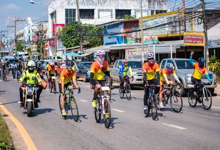 Kalasin,Thailand - octomber 6, 2018: Project  Run and ride bicycle to fund for hospital,for raise funds for the building of the hospital in Kalasin,Thailandのeditorial素材