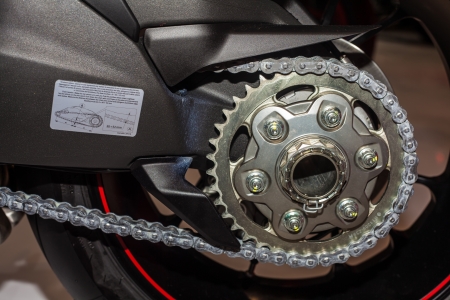 Chain and Gear Wheel, Close up of metalの写真素材