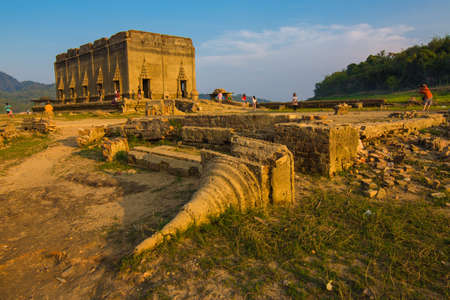 Old Mon temple ever underwater, Sangkhlaburi, Kanchanaburi, Thailandの写真素材