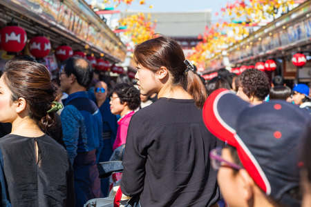 TOKYO -OCTOBER 20 : Tourist walking on the Senso-ji Temple in Asakusa, Tokyo on 20 October 2016. The Senso-ji Temple in Asakusa is the most famous temple in tokyo.のeditorial素材