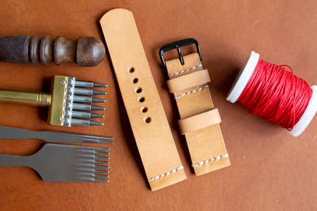 Genuine leather watch strap handmade cowhide leather crafmanship working