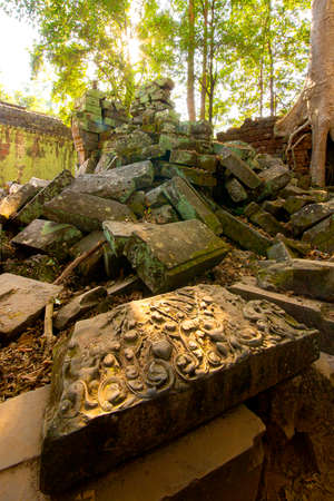 Ta Prohm Temple is a stone castle of the Khmer Empire. Located away from the moat of Phra Nakhon
