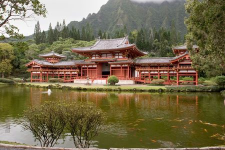 Photo of the Byodo-In Temple on Oahu, Hawaiiの写真素材