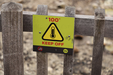 Waiotapu Thermal Wonderland Keep Off Warning Thermometer Symbol Fenceの写真素材