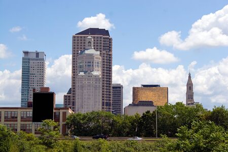 A view of the city skyline in Hartford Connecticut on a nice day.の写真素材
