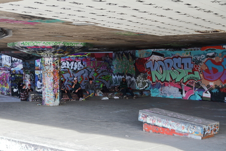 Graffiti skate park - Tames path - London - UKのeditorial素材