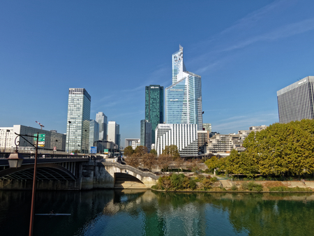 9 OCT 2018 - La DÃ©fense towers and skyline and River Seine - Paris, Franceのeditorial素材