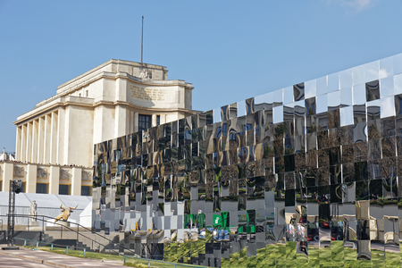 Paris, France - Mirrors near Palais de Chaillotのeditorial素材