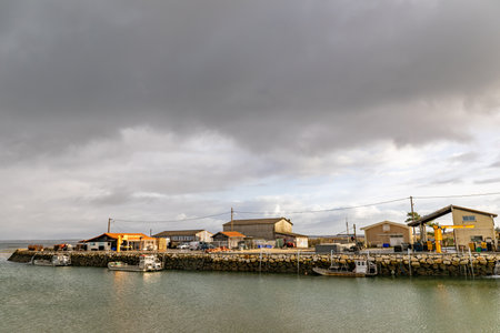 Larros Harbor in Arcachon Bay - Gujan-Mestras, Aquitaine, Franceのeditorial素材