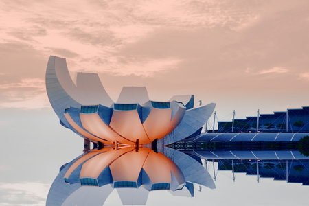 The beautiful landscape of Singapore city skyline in daylight and at nightのeditorial素材