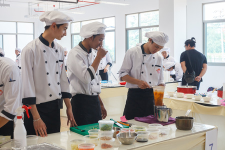 CHIANG-RAI THAILAND MAY 12: Cooking Competition. Students of the School of Tourism Management or Junior Iron Chef on May 12, 2016 at Mae Fah Luang University, Chiangrai Thailand.のeditorial素材