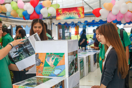 CHIANG-RAI THAILAND-AUG 16: Students in Chiang Rai Province do science day activities at Mae Fah Luang University on august 16, 2017 at Mae Fah Luang University , Chiang-rai Thailand.のeditorial素材