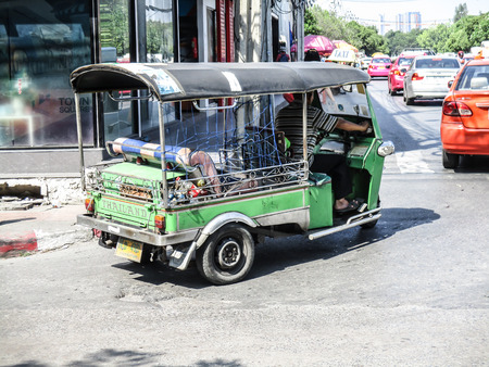 Tuk Tuk for passenger cars. Bangkok, Thailandのeditorial素材