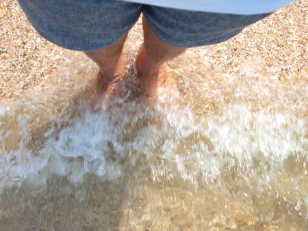 Soak up the ocean waves の写真素材