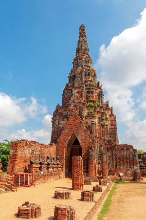 Chedi, Pagoda designed in Khmer style of Wat Chaiwatthanaram, Buddhist temple in Ayutthaya Historical Park, Thailand.の写真素材